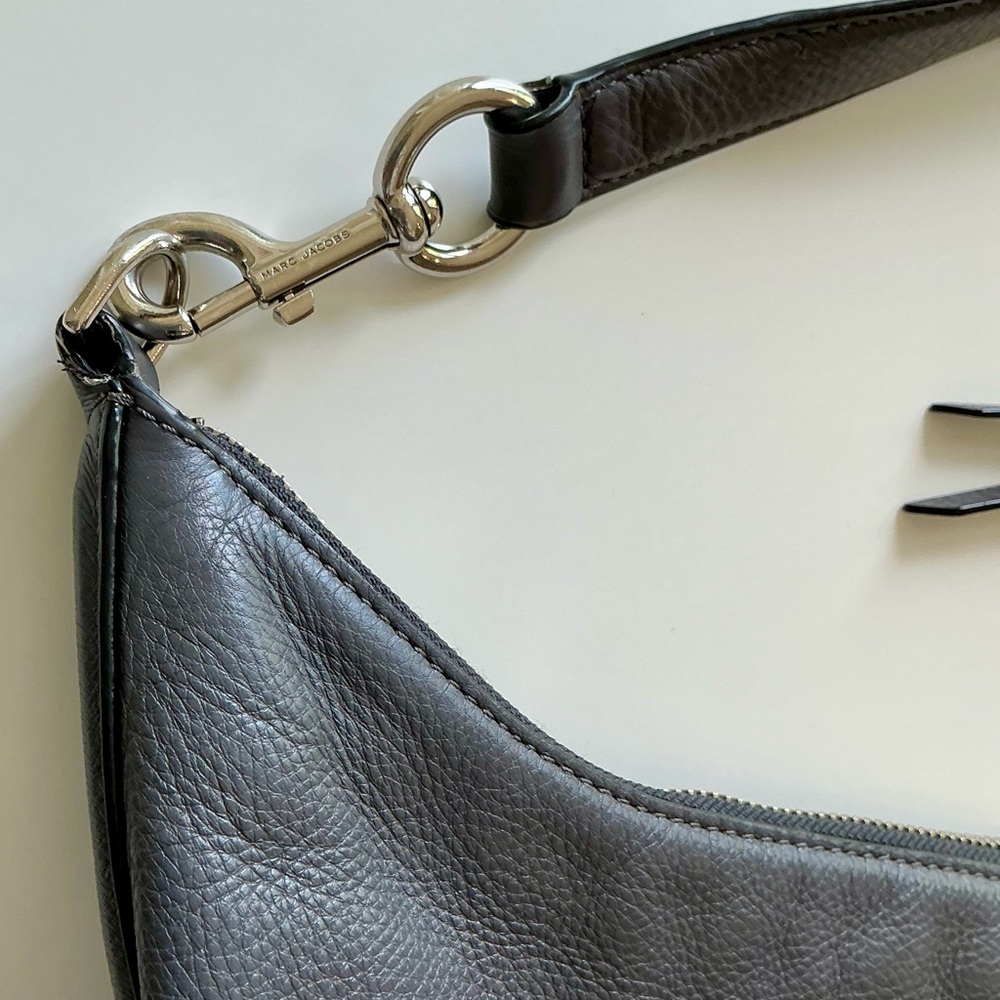 Marc Jacob’s Grey Hobo - Picture 16 of 16